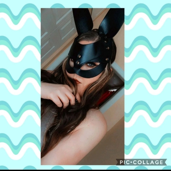 Pc leather bad bunny mask festival/photo shoot - Picture 4 of 10